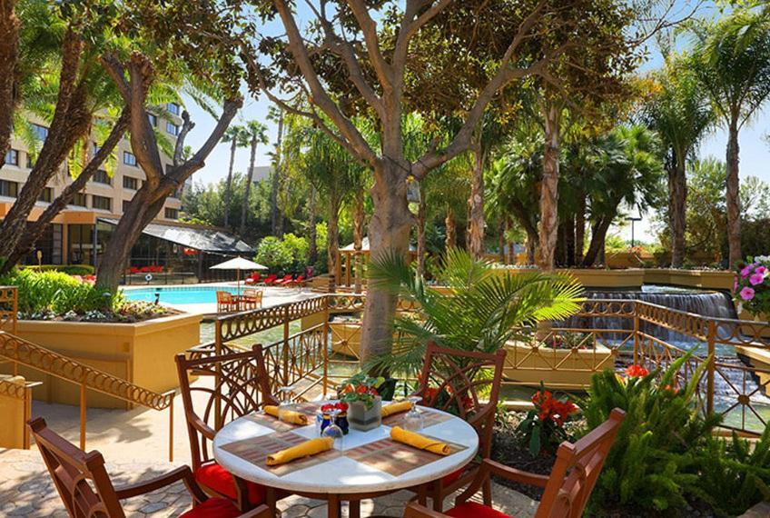 Long Beach Marriott Bagian luar foto