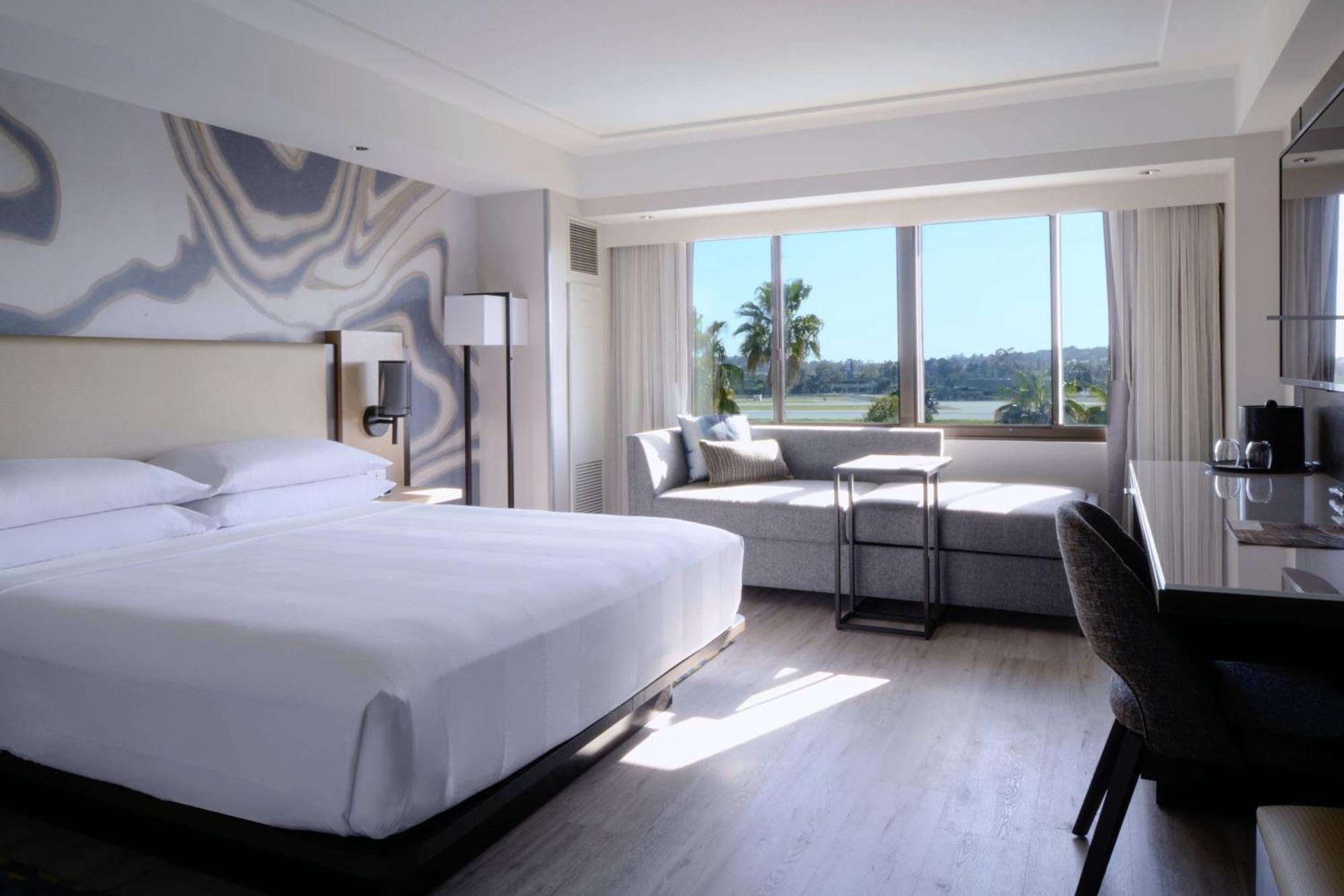 Long Beach Marriott Bagian luar foto