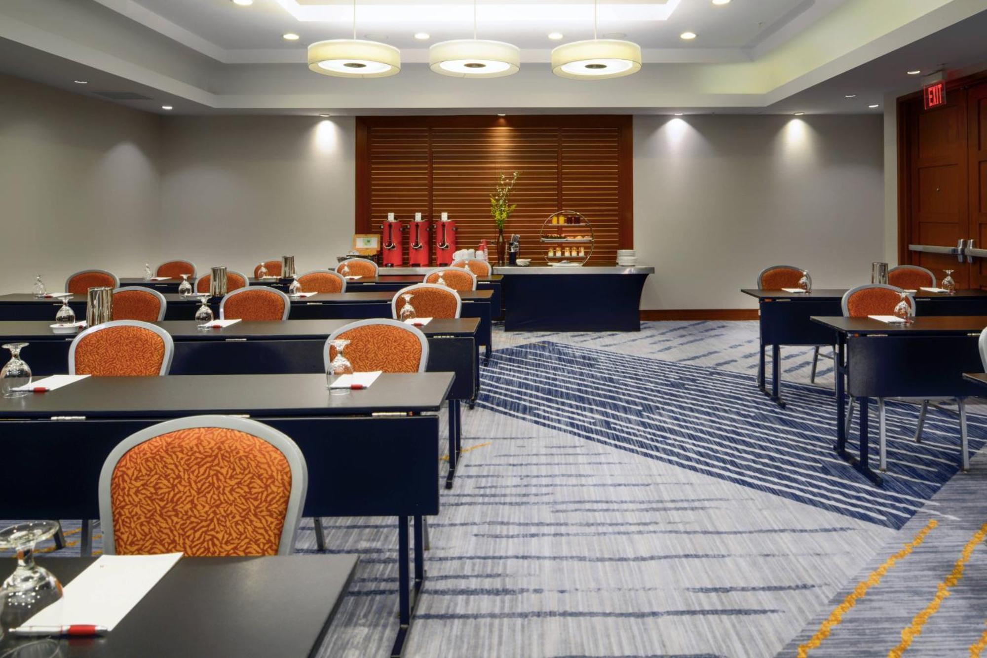 Long Beach Marriott Bagian luar foto
