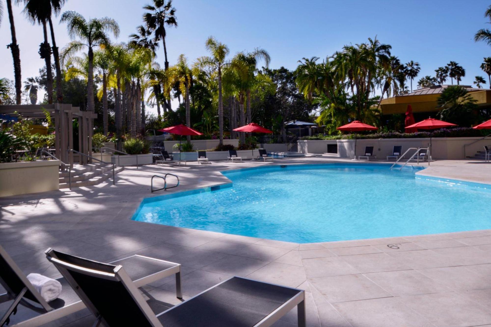 Long Beach Marriott Bagian luar foto