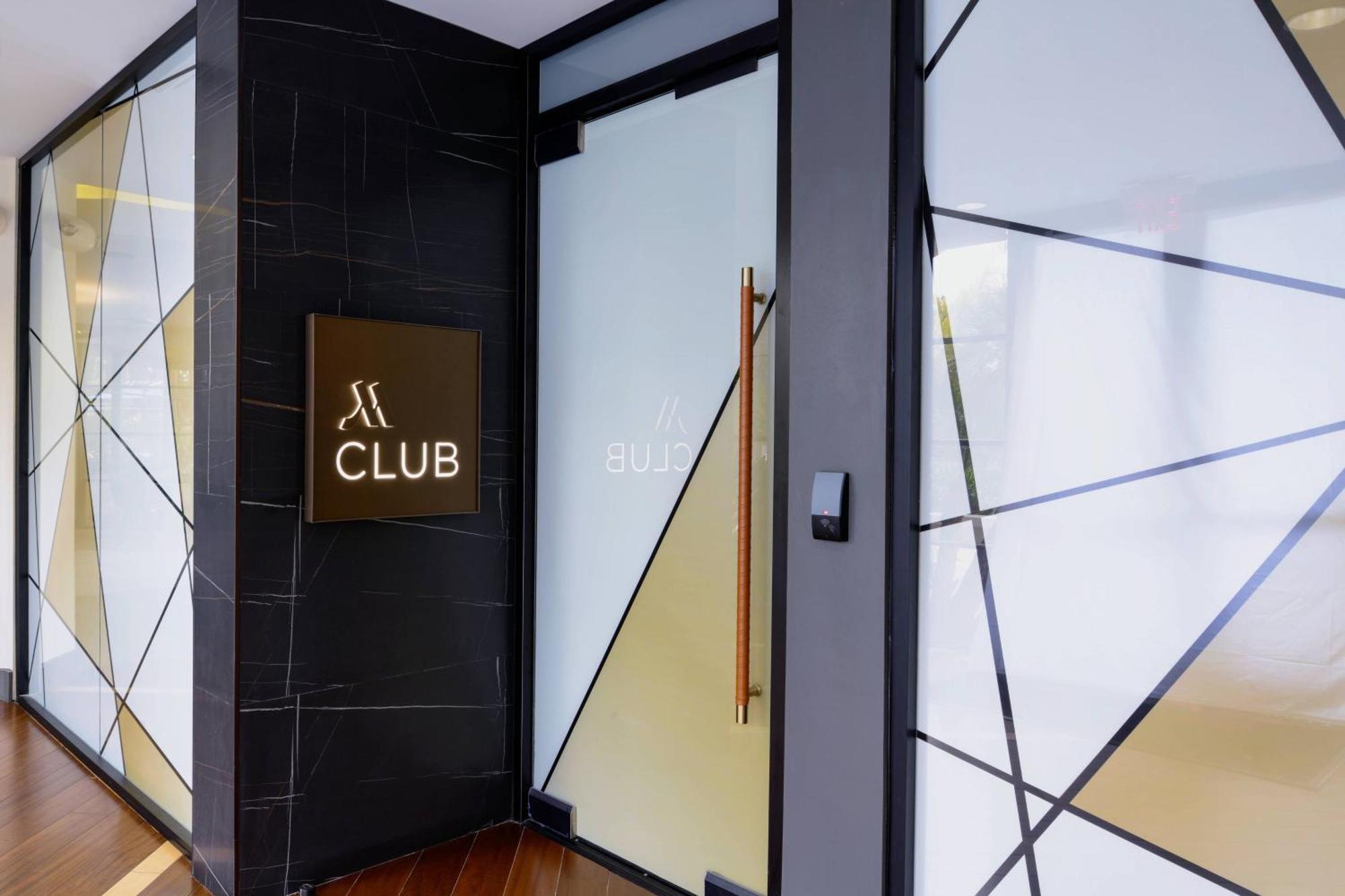 Long Beach Marriott Bagian luar foto